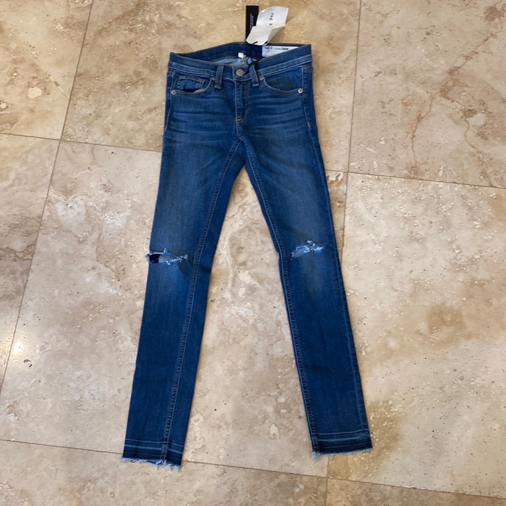 Rag and bone low rise jeans. Size 24